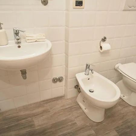 Luoulou Per 2 Persone * Виареджо